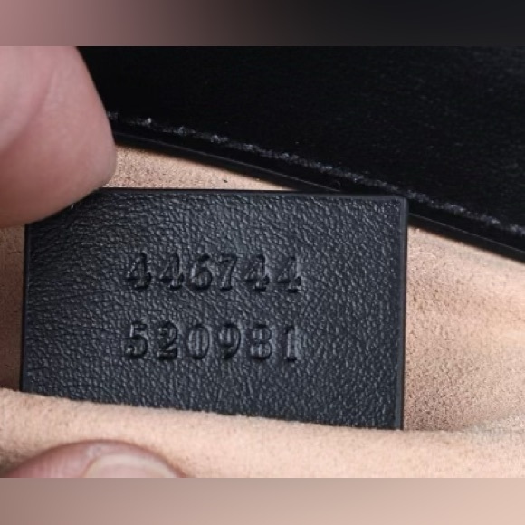 Gucci GG Black Leather Marmont Crossbody Shoulder Bag - Picture 4 of 12